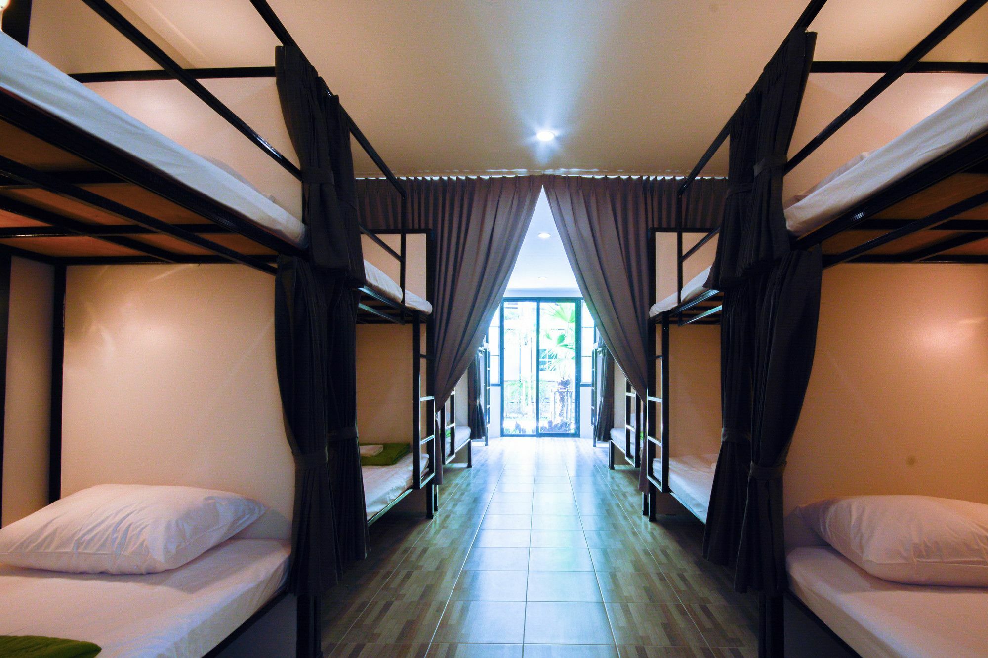 הוסטל Irest Ao Nang Seafront מראה חיצוני תמונה
