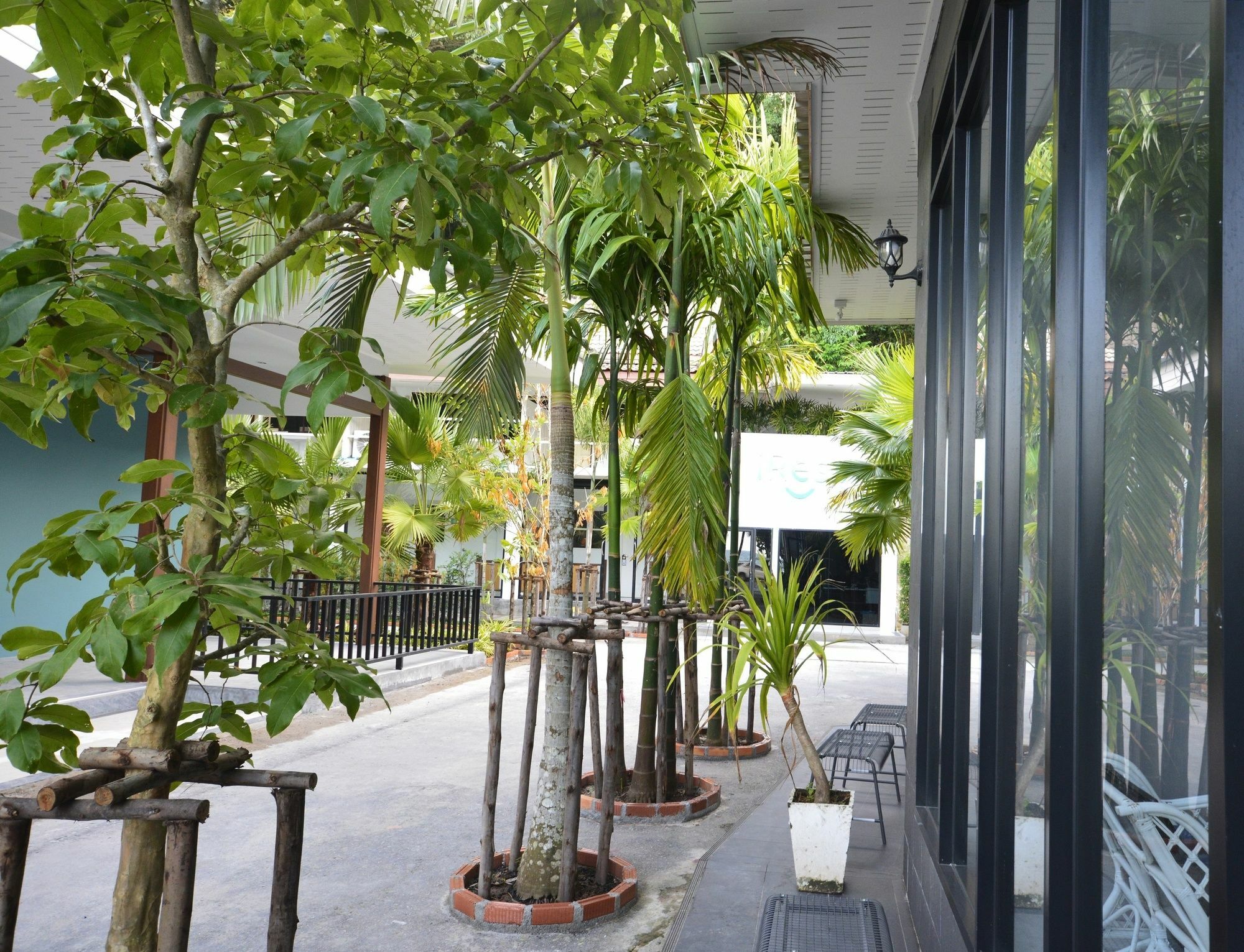 הוסטל Irest Ao Nang Seafront מראה חיצוני תמונה