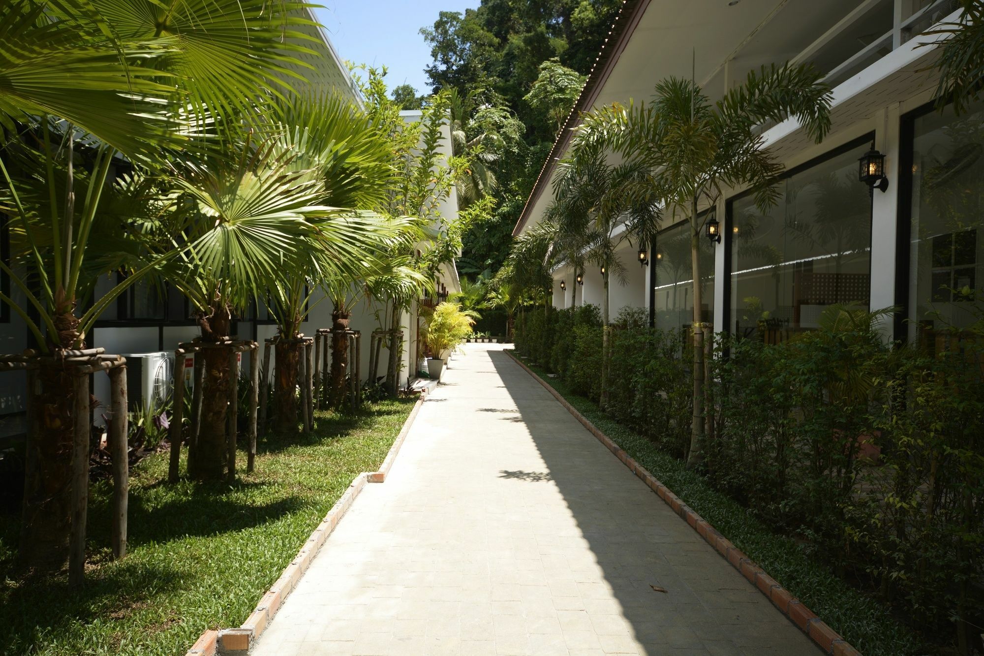 הוסטל Irest Ao Nang Seafront מראה חיצוני תמונה